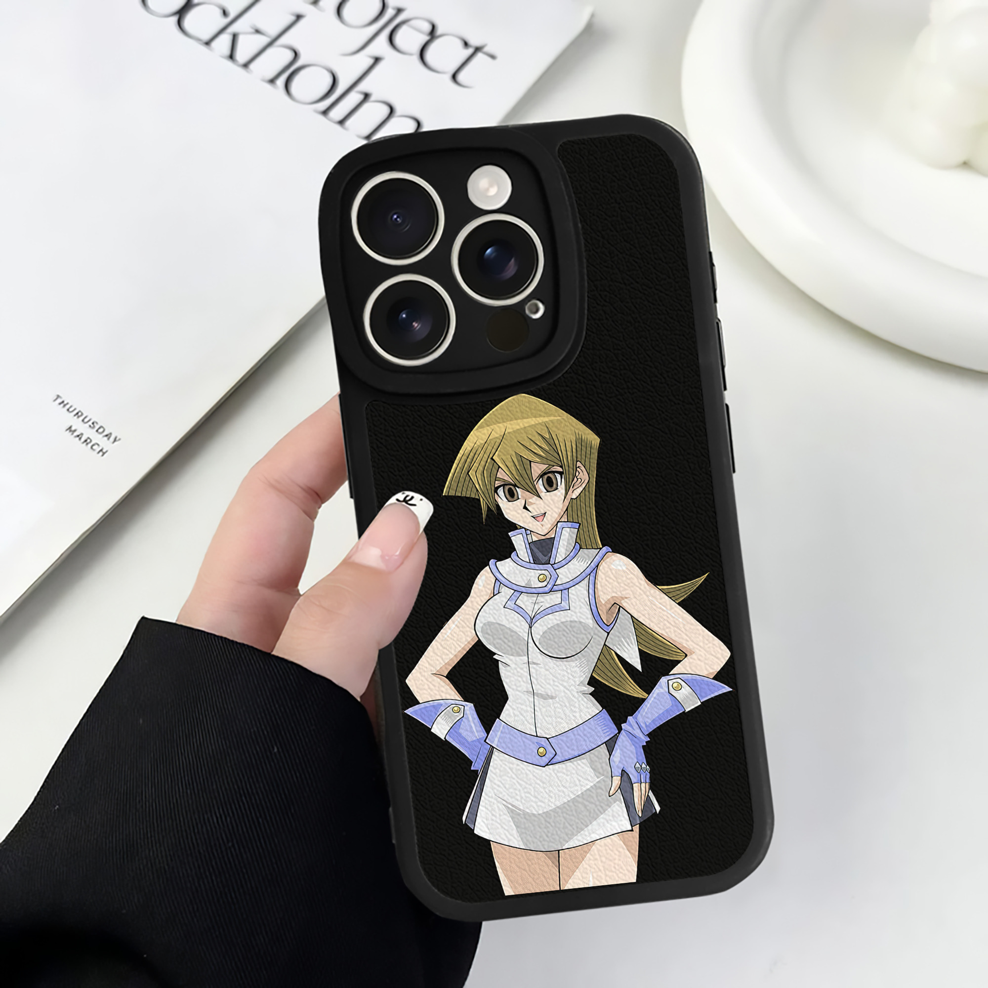 遊☆戯☆王 Yu-Gi-Oh! 【iPhone 16シリーズ対応】シリコンスマホケース（レザー調） 材質：シリコン